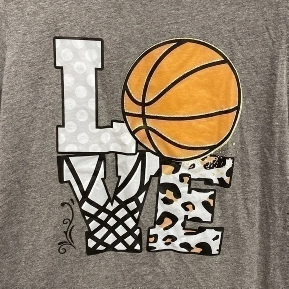 I Love Basketball Tee size Small